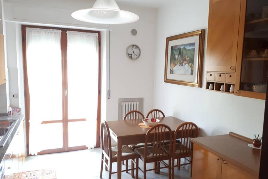 Apartment Comodo A Due Passi Dalla Stazione Macerata